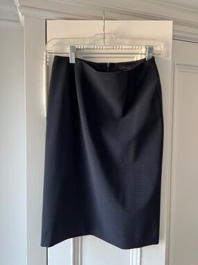 Theory Black Pencil Skirt - Sleek Professional Staple